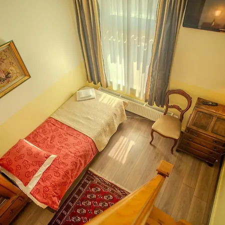 Nina Kordon Guest house *